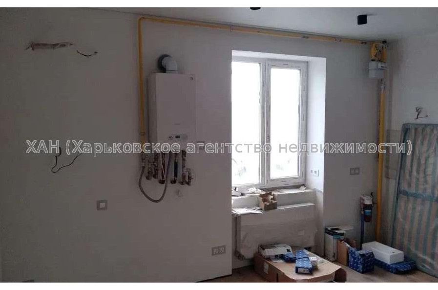 Продам квартиру, Лосевский пер. , 2 кім., 57 м², частичный ремонт 