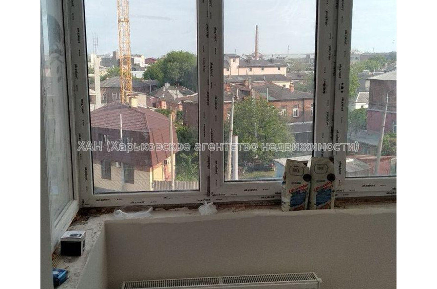 Продам квартиру, Пискуновский пер. , 2 кім., 57 м², частичный ремонт 