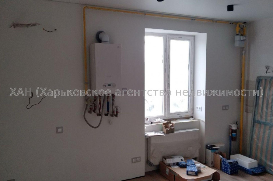 Продам квартиру, Пискуновский пер. , 2 кім., 57 м², частичный ремонт 