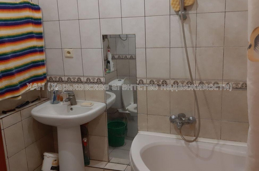 Продам квартиру, Харьковских Дивизий ул. , 3  ком., 58 м², советский ремонт 