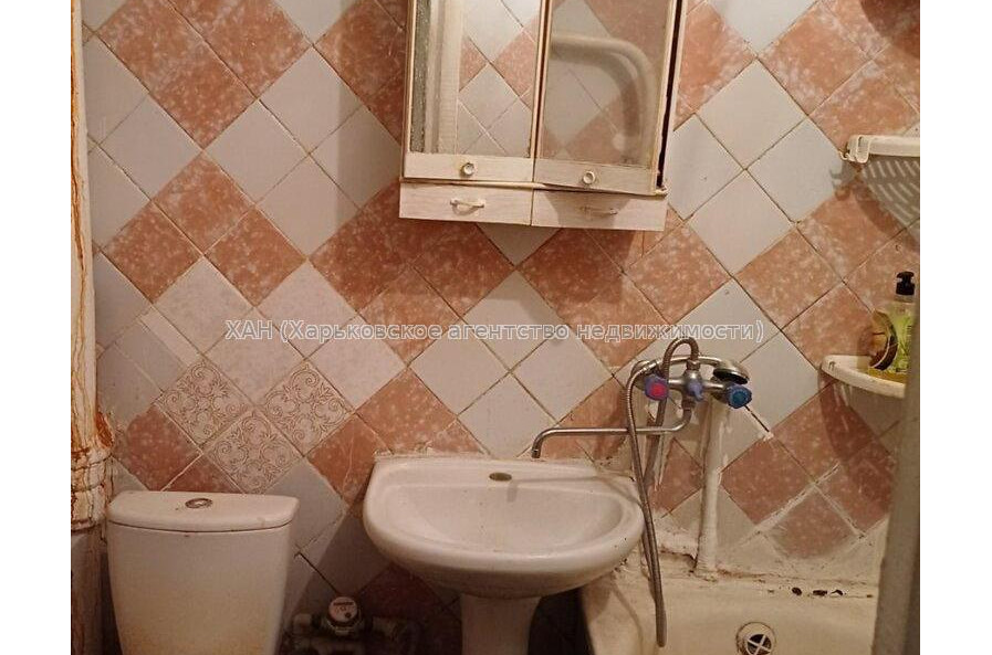 Продам квартиру, Непокоренных ул. , 15Б , 1 кім., 36 м², косметический ремонт 