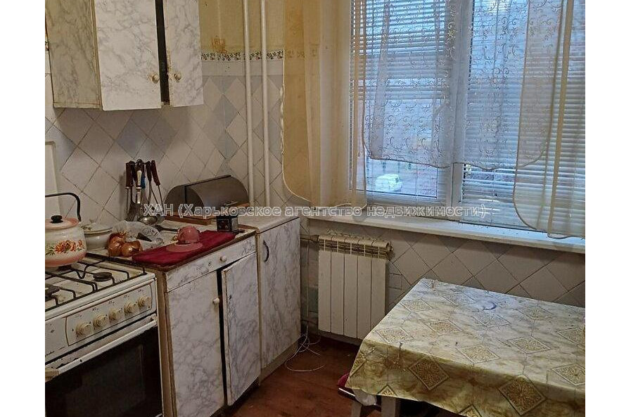 Продам квартиру, Непокоренных ул. , 15Б , 1 кім., 36 м², косметический ремонт 