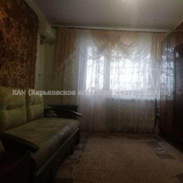 Продам квартиру, Непокоренных ул. , 15Б , 1 кім., 36 м², косметический ремонт 