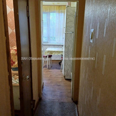 Продам квартиру, Непокоренных ул. , 15Б , 1 кім., 36 м², косметический ремонт 