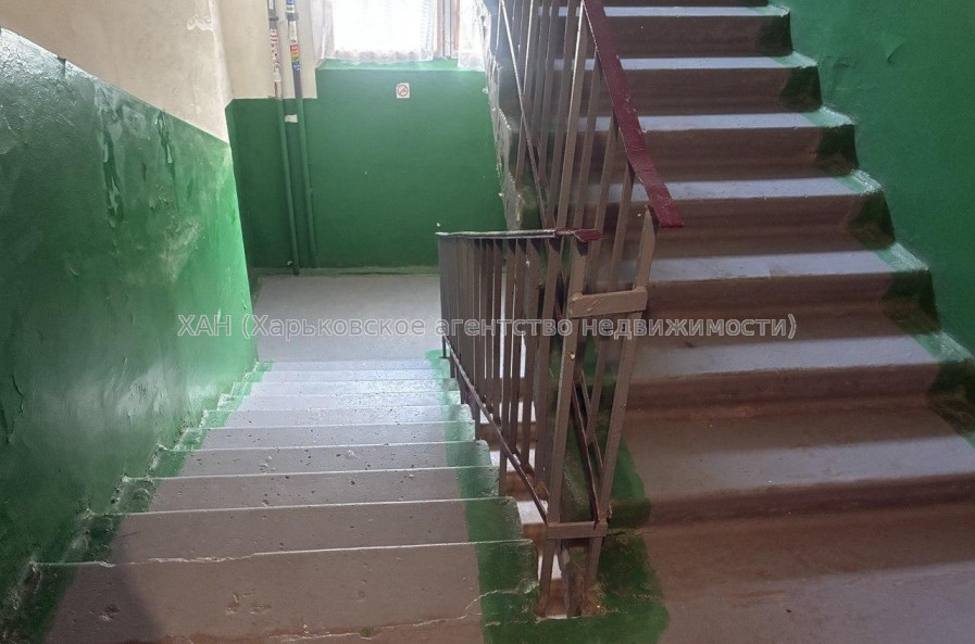 Продам квартиру, Непокоренных ул. , 15Б , 1 кім., 36 м², косметический ремонт 