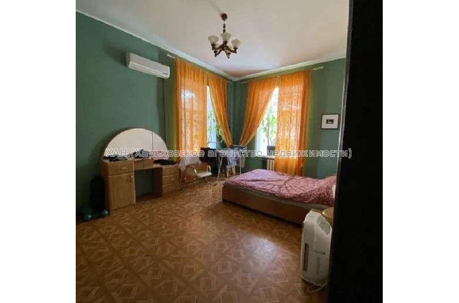 Продам квартиру, Рымарская ул. , д. 17 , 2 кім., 62 м², косметический ремонт 