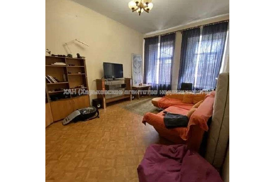 Продам квартиру, Рымарская ул. , д. 17 , 2 кім., 62 м², косметический ремонт 