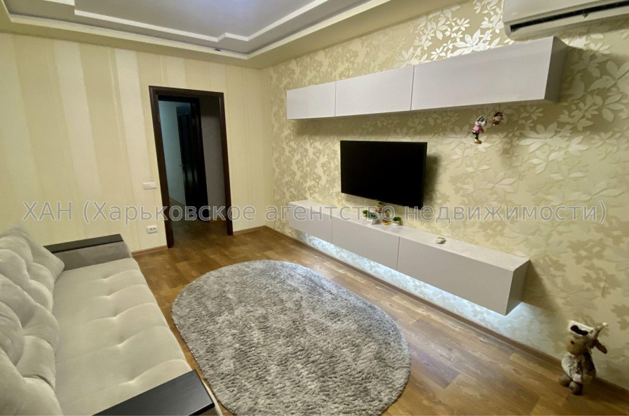 Продам квартиру, Тракторостроителей просп. , 2 кім., 44 м², евроремонт 