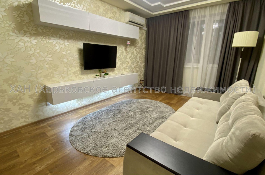 Продам квартиру, Тракторостроителей просп. , 2 кім., 44 м², евроремонт 