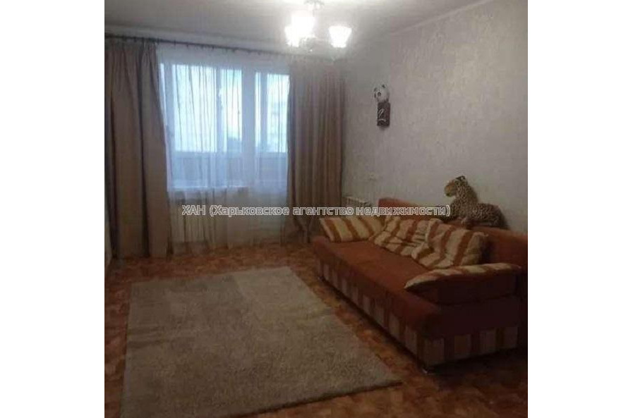 Продам квартиру, Валентиновская ул. , 22 , 3 кім., 67 м², капитальный ремонт 