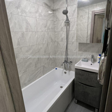 Продам квартиру, Большая Кольцевая ул. , 1 кім., 33 м², авторский дизайн 