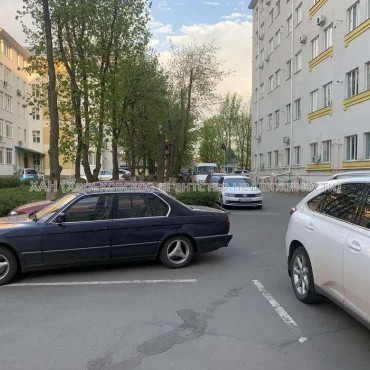 Продам квартиру, Переяславская ул. , 23 , 1  ком., 50 м², авторский дизайн 