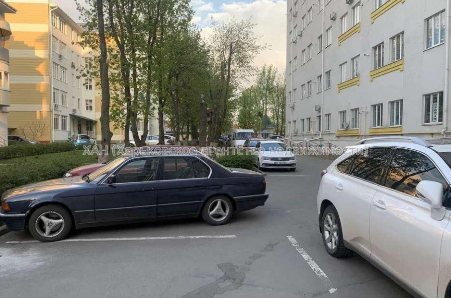 Продам квартиру, Переяславская ул. , 1 кім., 50 м², авторский дизайн 