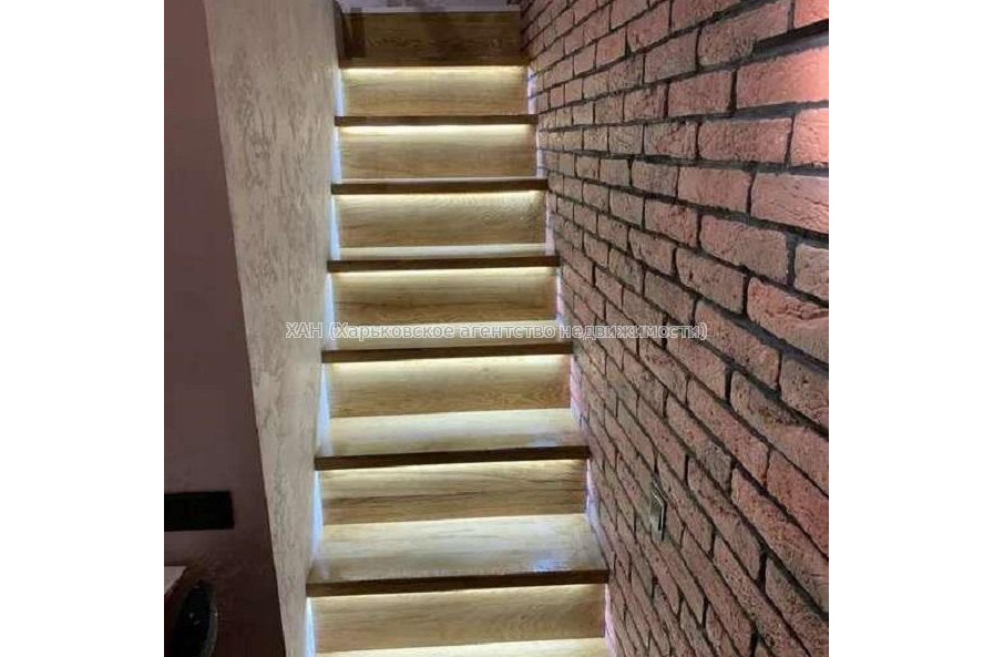 Продам квартиру, Переяславская ул. , 1 кім., 50 м², авторский дизайн 