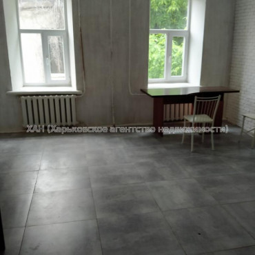 Сдам нежилую недвижимость, офис в офисном центре , 2  ком., 80 м², косметический ремонт 