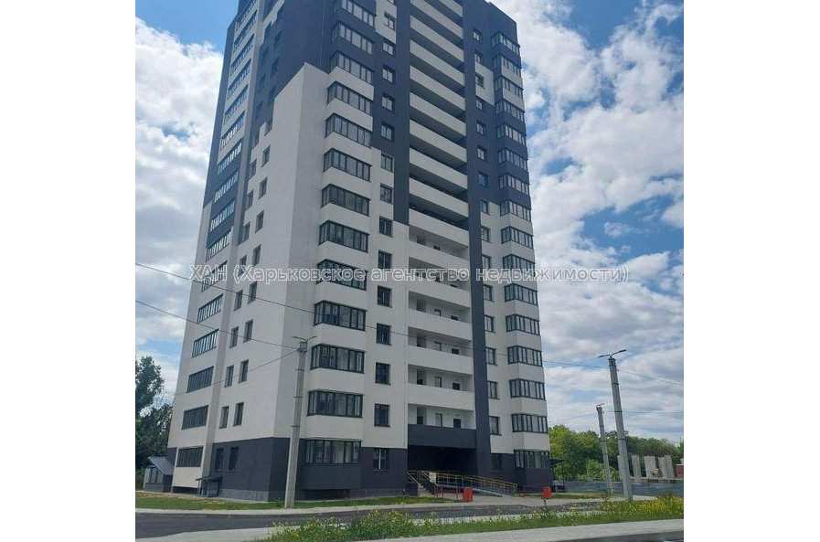 Продам квартиру, Непокоренных ул. , 2 кім., 65 м², без внутренних работ 