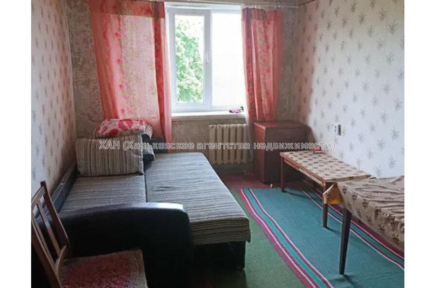 Продам квартиру, Ньютона ул. , 2 кім., 40 м², советский ремонт 