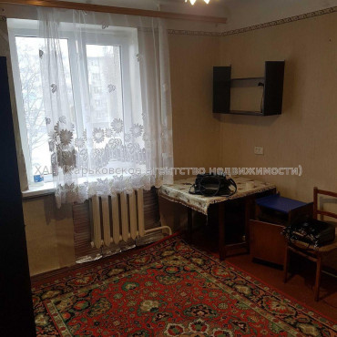 Продам квартиру, Ньютона ул. , 2  ком., 40 м², советский ремонт 