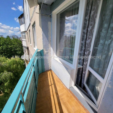 Продам квартиру, Бучмы ул. , 1  ком., 33 м², косметический ремонт 