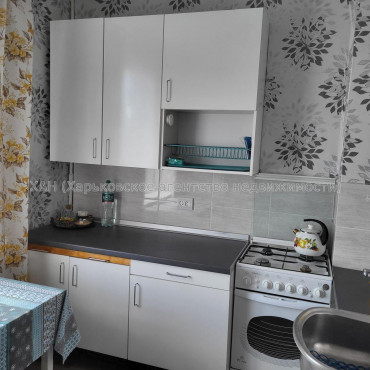 Продам квартиру, Бучмы ул. , 1 кім., 33 м², косметический ремонт 