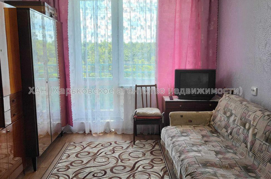 Продам квартиру, Бучмы ул. , 1 кім., 33 м², косметический ремонт 