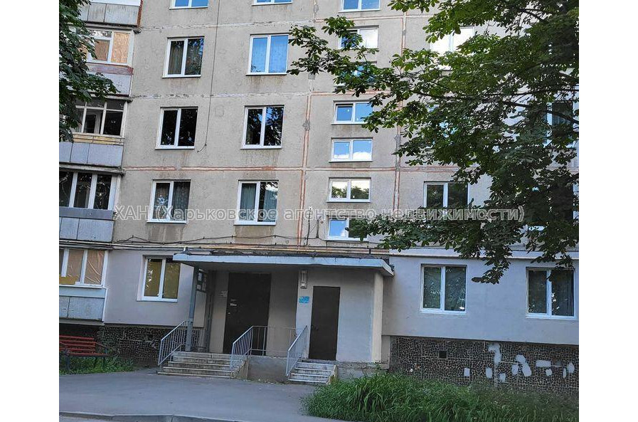 Продам квартиру, Бучмы ул. , 1 кім., 33 м², косметический ремонт 