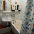 Продам квартиру, Светлая ул. , 3 кім., 63 м², косметический ремонт 