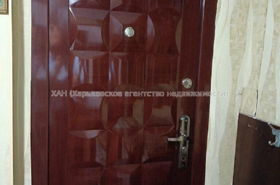 Продам квартиру, Светлая ул. , 3 кім., 63 м², косметический ремонт 
