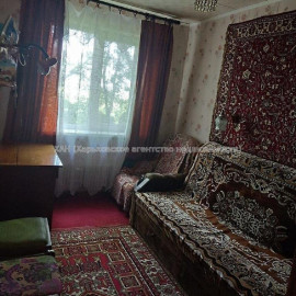 Продам квартиру, Светлая ул. , 3 кім., 63 м², косметический ремонт