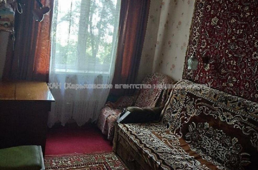 Продам квартиру, Светлая ул. , 3 кім., 63 м², косметический ремонт 