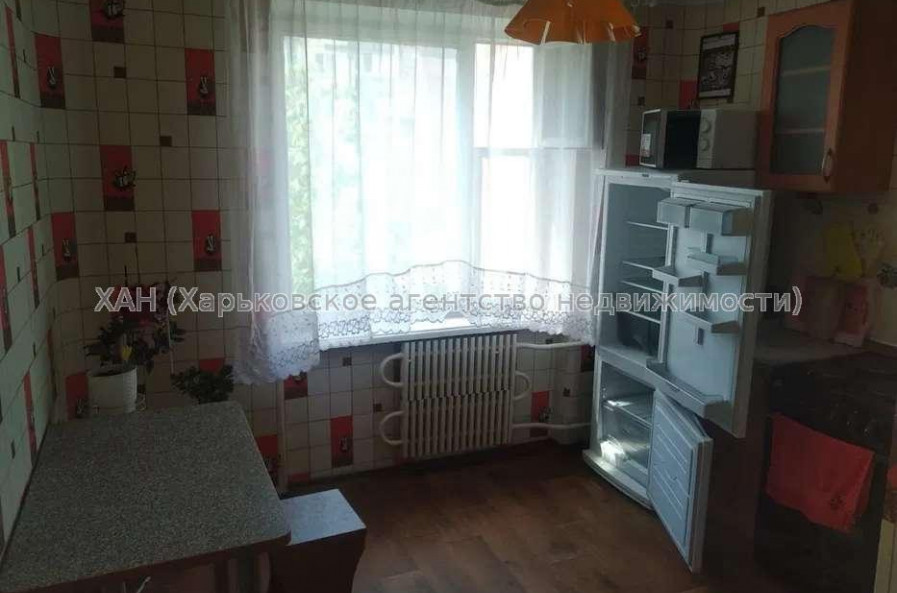 Продам квартиру, Богомольца ул. , 1 кім., 40 м², косметический ремонт 