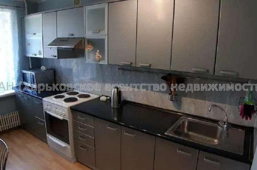 Продам квартиру, Полтавский Шлях ул. , 2 кім., 50 м², капитальный ремонт 