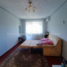 Продам квартиру, Льва Ландау просп. , 2 кім., 43 м², косметический ремонт