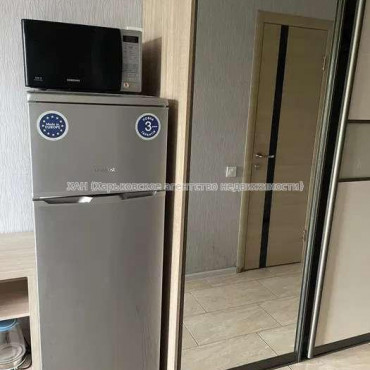 Продам квартиру, Шевченковский пер. , 1  ком., 18 м², евроремонт 