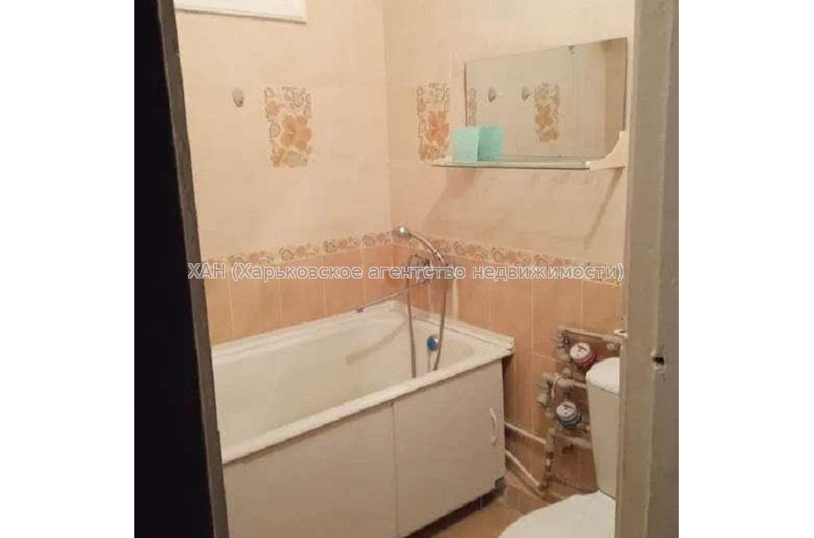 Продам квартиру, Александровский просп. , 1  ком., 31 м², косметический ремонт 