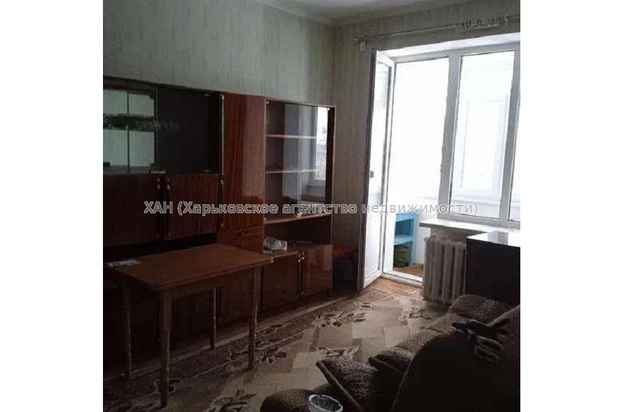 Продам квартиру, Александровский просп. , 1  ком., 31 м², косметический ремонт 