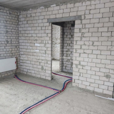 Продам квартиру, Борткевича ул. , 1  ком., 46 м², без внутренних работ 