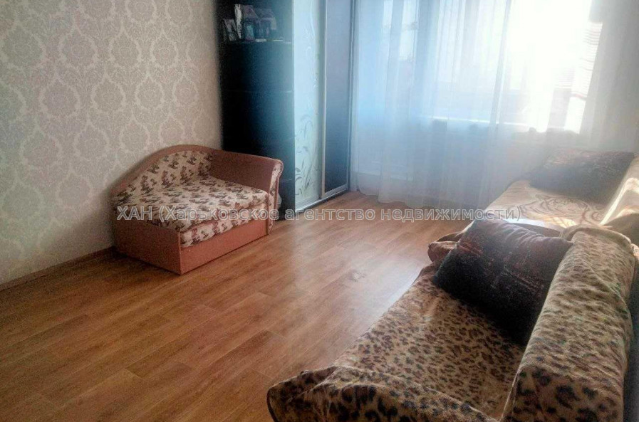 Продам квартиру, Волонтерская ул. , 2 кім., 52 м², косметический ремонт 