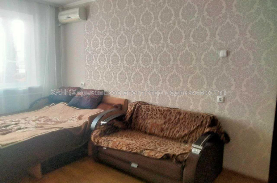 Продам квартиру, Волонтерская ул. , 2 кім., 52 м², косметический ремонт 