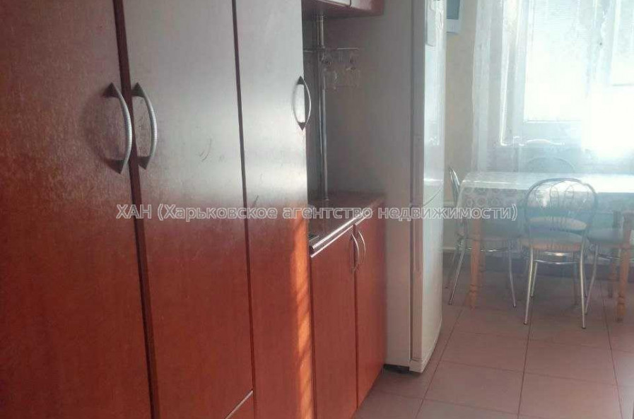 Продам квартиру, Волонтерская ул. , 2 кім., 52 м², косметический ремонт 