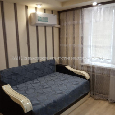 Продам квартиру, Харьковских Дивизий ул. , 1 кім., 25 м², капитальный ремонт 