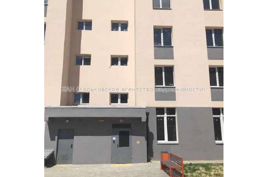 Продам квартиру, Ньютона ул. , 2 кім., 64 м², без внутренних работ 