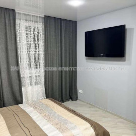 Продам квартиру, Шевченковский пер. , 1 кім., 35 м², евроремонт