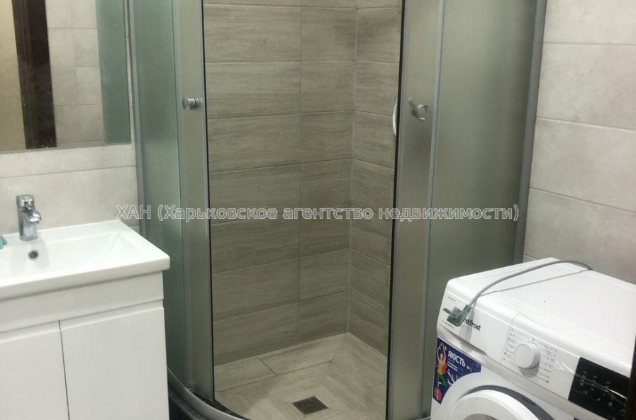 Продам квартиру, Шевченковский пер. , 1 кім., 35 м², евроремонт 