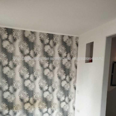 Продам квартиру, Бригады Хартия ул. , 1  ком., 33 м², капитальный ремонт 