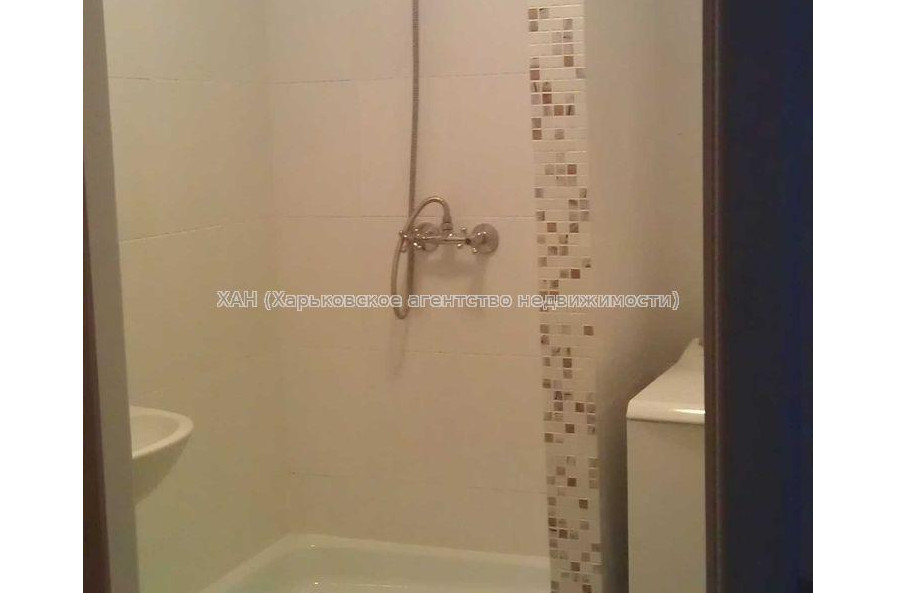 Продам квартиру, Бригады Хартия ул. , 1  ком., 33 м², капитальный ремонт 