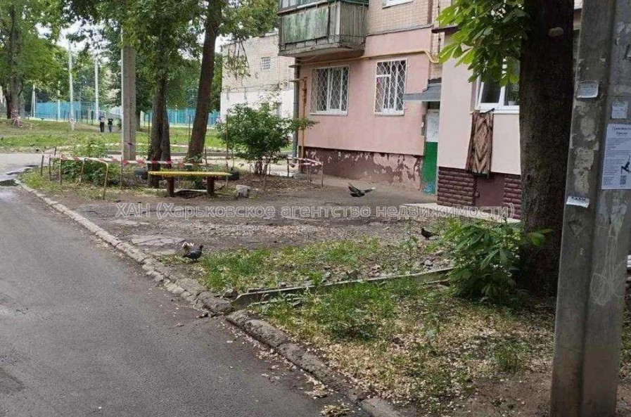 Продам квартиру, Бригады Хартия ул. , 1  ком., 33 м², капитальный ремонт 
