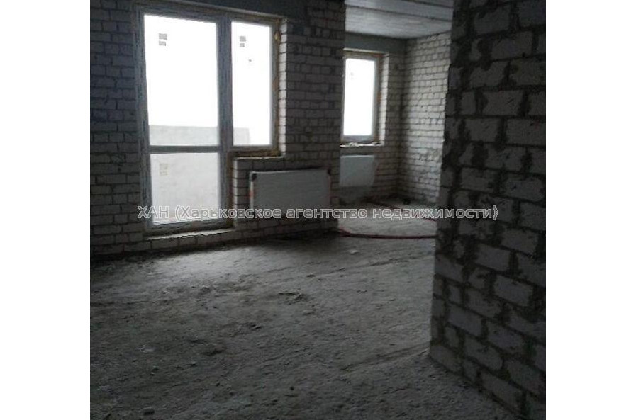 Продам квартиру, Победы просп. , 3  ком., 80 м², без внутренних работ 