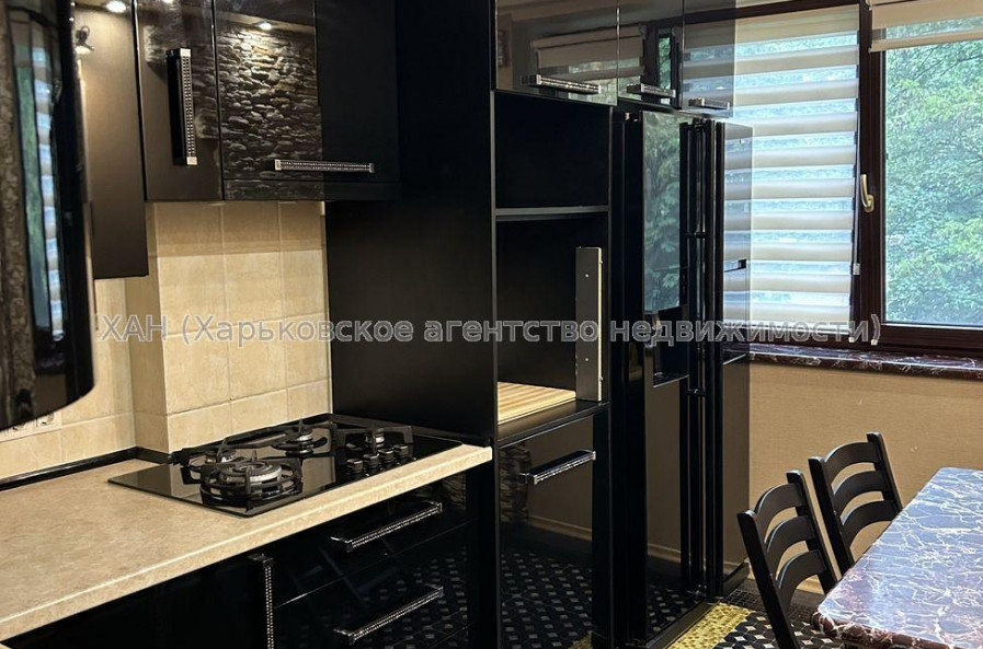 Продам квартиру, Непокоренных ул. , 2  ком., 45 м², авторский дизайн 