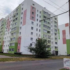 Продам квартиру, Мира ул. , 1  ком., 47 м², без внутренних работ